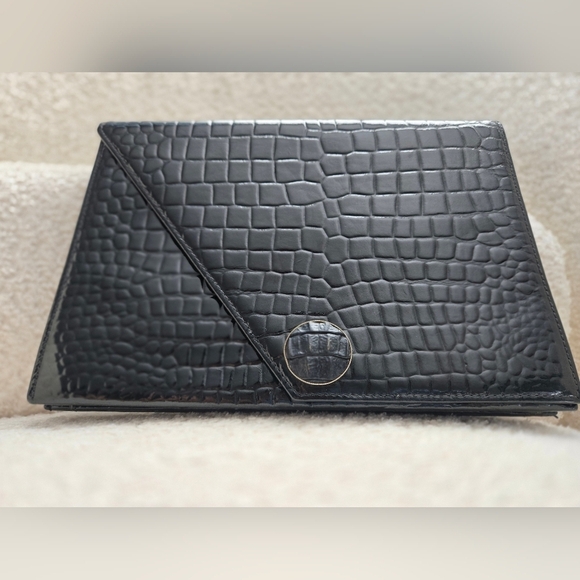Saint Laurent Handbags - Yves Saint Laurent Vintage Black Patent Clutch